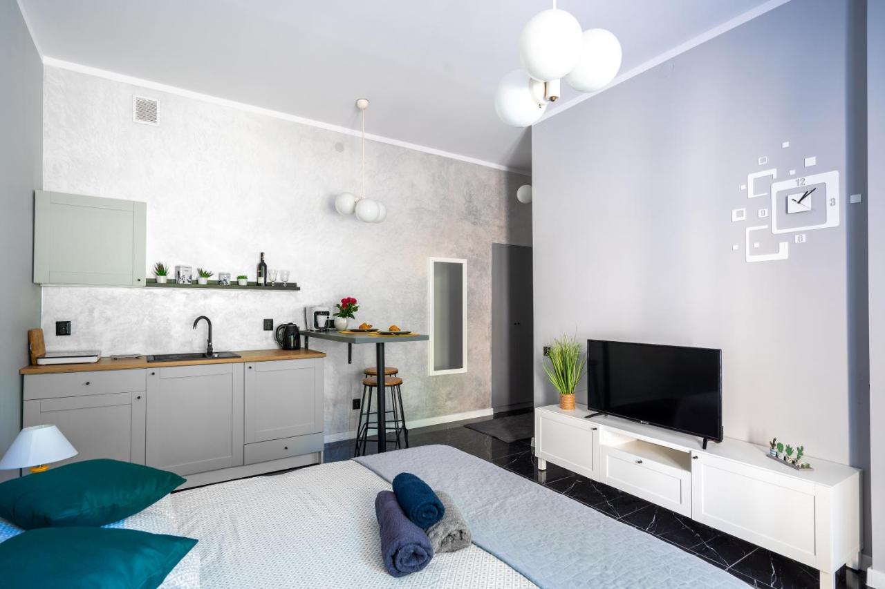 Stylish Studio In The Heart Of The City. Varsó Kültér fotó