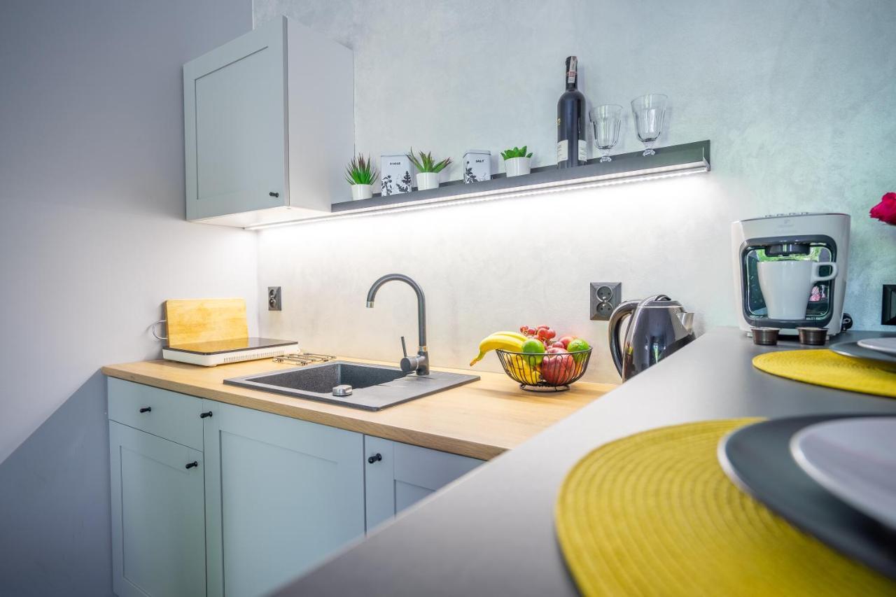 Stylish Studio In The Heart Of The City. Varsó Kültér fotó